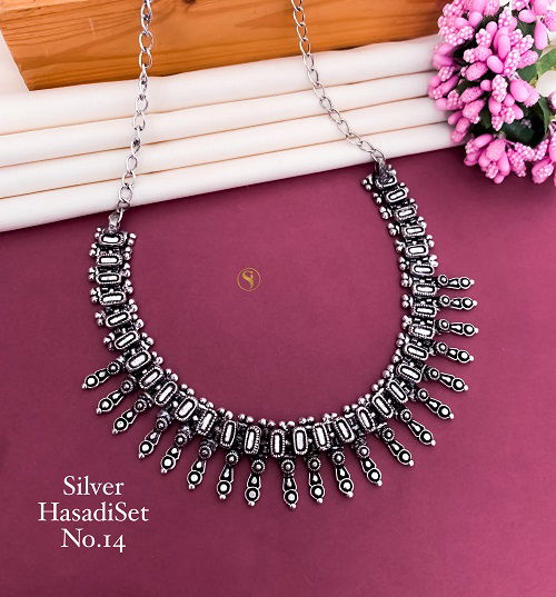 2 Navaratri Special Oxodize Silver Hasadi Set Wholesale Price In Surat
